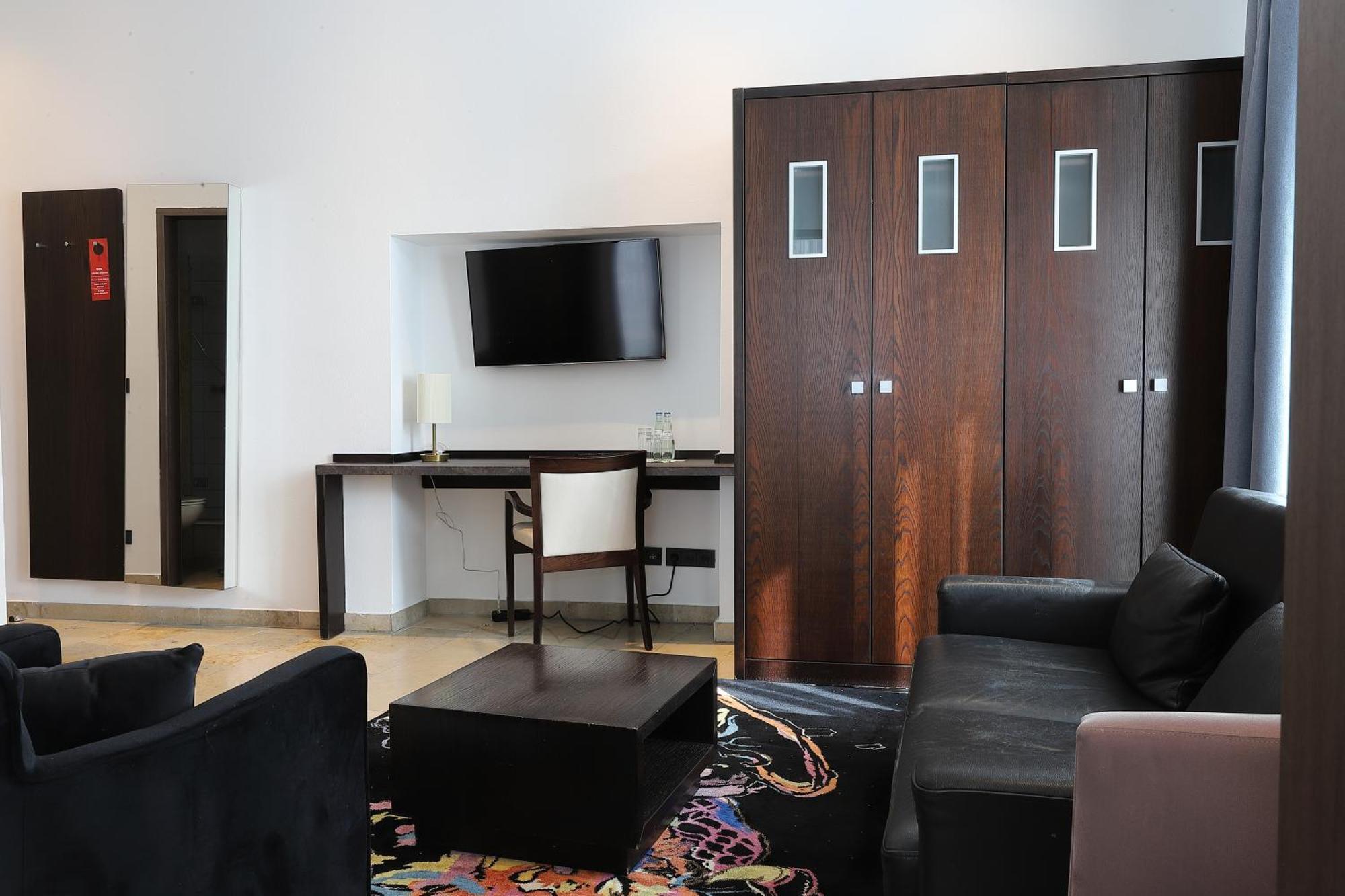 Devin Art Hotel Düsseldorf Extérieur photo