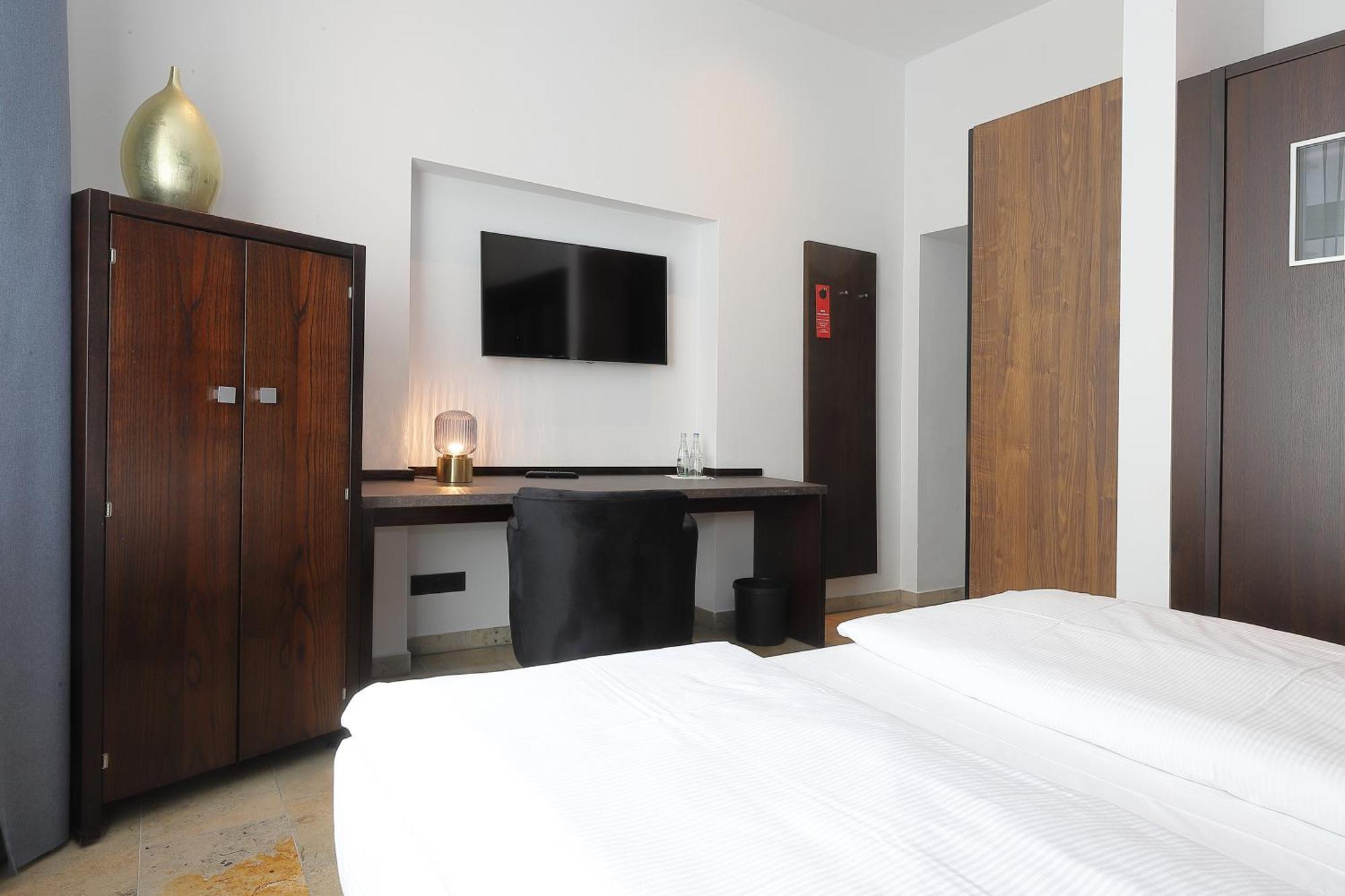Devin Art Hotel Düsseldorf Extérieur photo